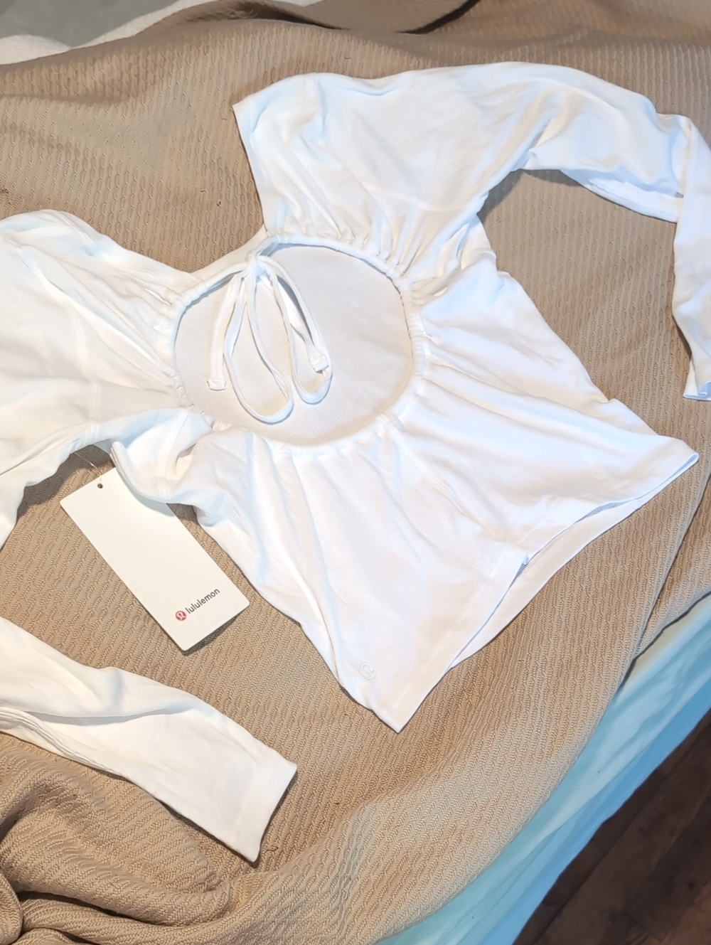 NWT Lululemon Open Back Ribbed Long Sleeve Swim Cover Top Summer Tie Back White